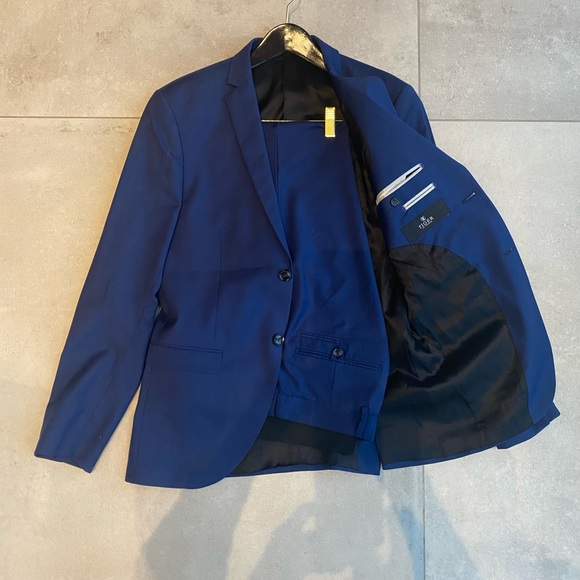 TIGER OF SWEDEN SUIT - Picture 5 of 12